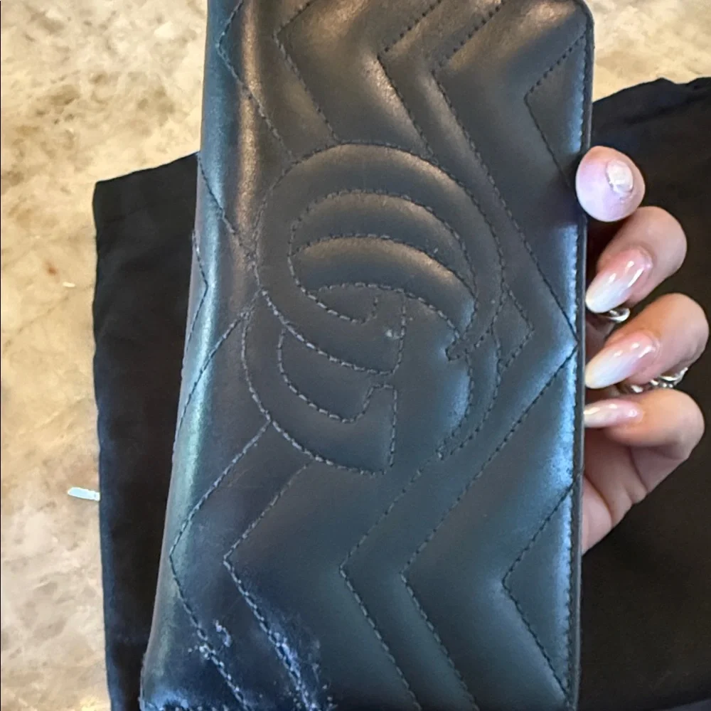 Gucci Black Leather Wallet with Gold Logo - Picture 8 of 8